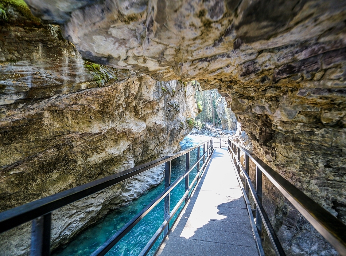 <span style="font-weight: bold;">Johnston Canyon&nbsp;</span><br>